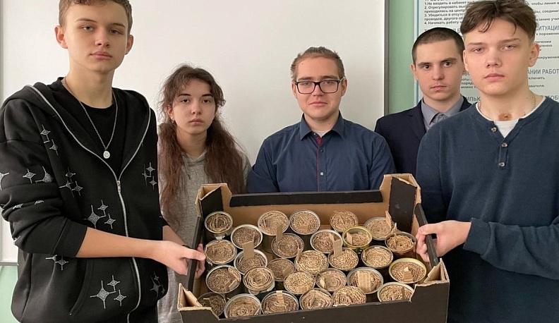 Жители Дзержинского района словом и делом поддерживают участников СВО