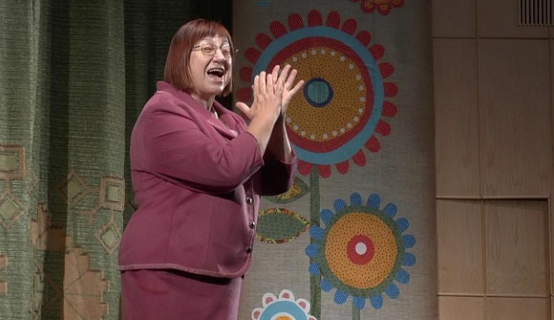 У калужского ТЮЗа появился большой автобус для выездных спектаклей