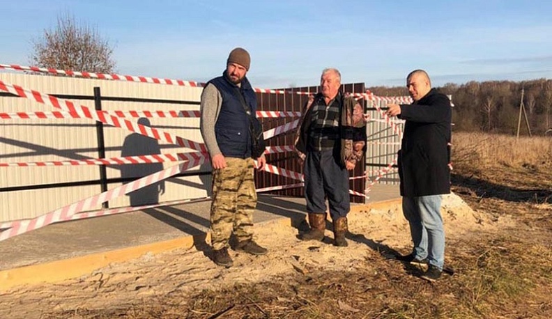 В Ферзиковском районе проверили состояние новых контейнерных площадок