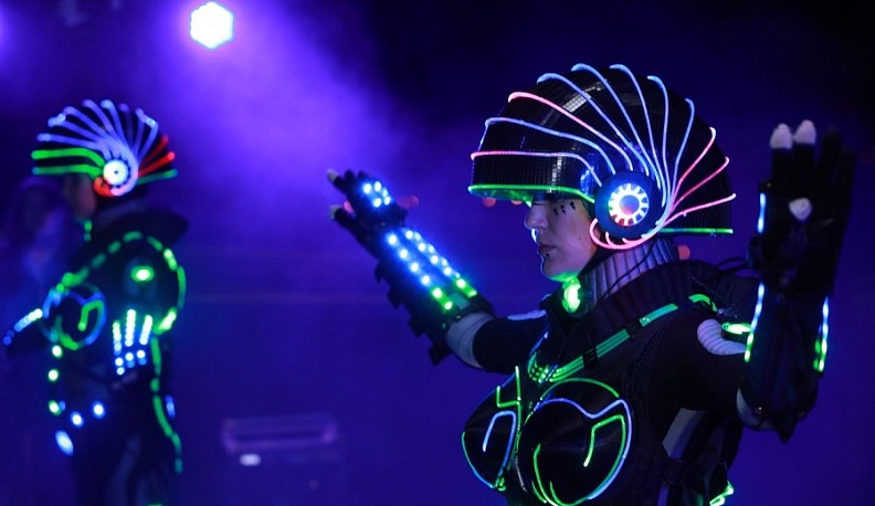 Под ракетой в Калуге станцевали пришельцы