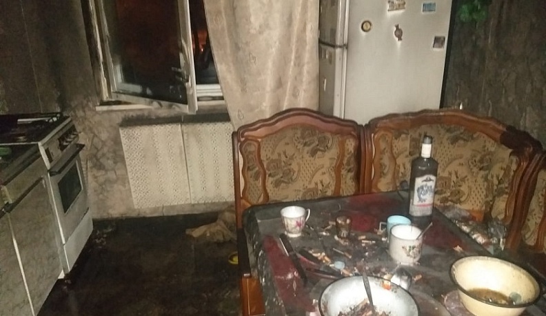 В Калуге в ночь в сгоревшей квартире погиб мужчина