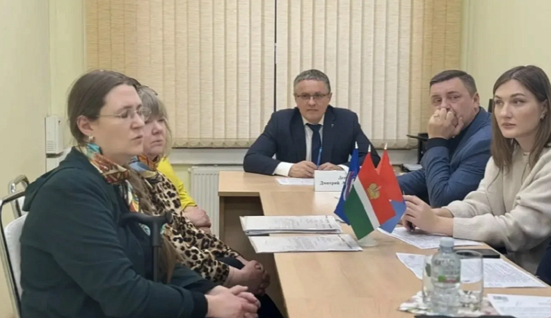 Дмитрий Денисов обсудил с калужанами развитие деревни Карачево