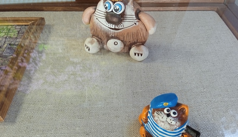 В Калужской усадьбе Золотарёвых «поселились» коты