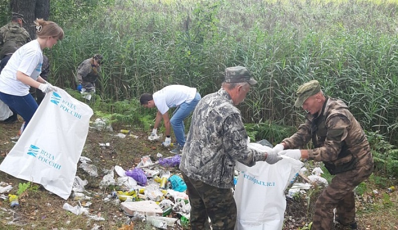 В Хвастовичском районе экологи собрали 200 мешков мусора