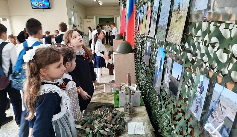 В Тарусе открылась выставка фотографий воина СВО