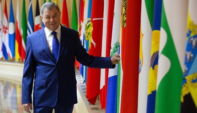 Анатолий Артамонов обратился к землякам с поздравлением в День образования Калужской области