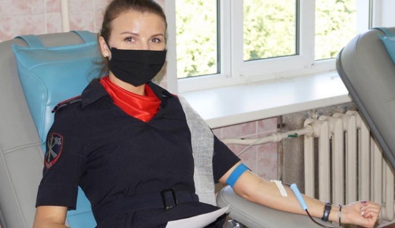 Калужские полицейские стали донорами