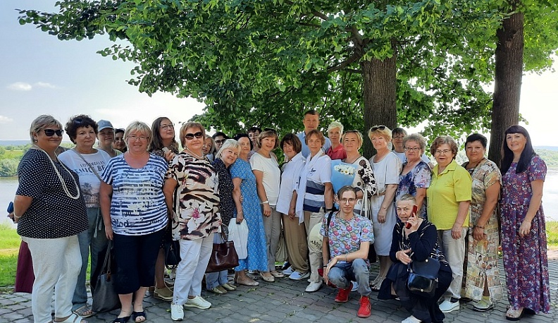 Главе администрации Тарусского района вручена медаль «Отцовская доблесть»