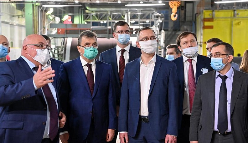 Первый заместитель Министра промышленности и торговли РФ Сергей Цыб и директор департамента Правительства РФ Николай  Архипов посетили предприятия области