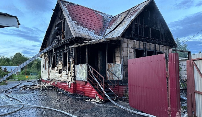 В Кондрове сгорел частный дом