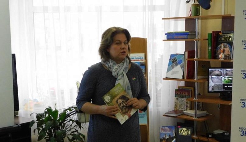 Кондровской библиотеке подарили серию книг о великих открытиях