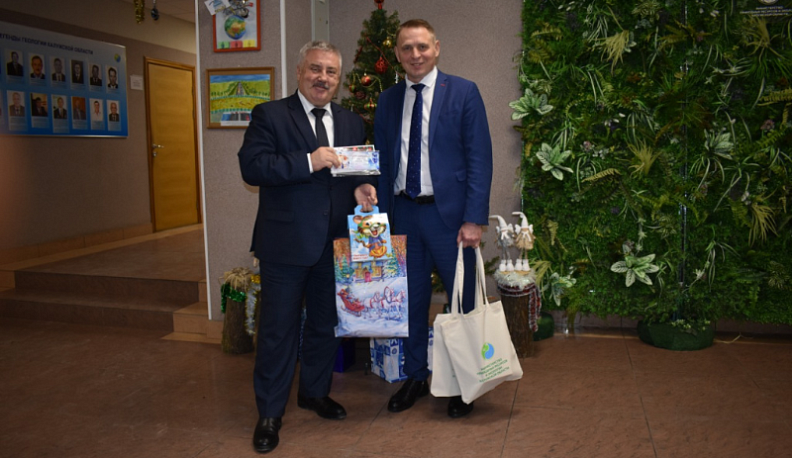 Глава калужского Минприроды исполнил Новогоднее желание школьницы