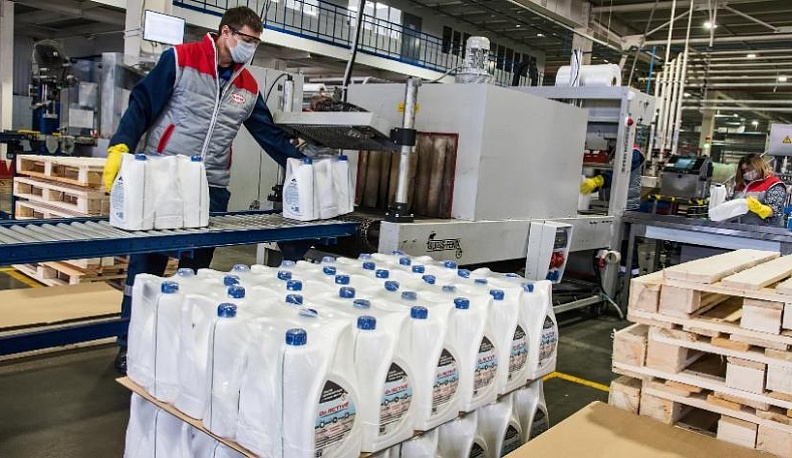 Обнинское предприятие передало калужскому минздраву 15 тонн дезинфицирующих средств