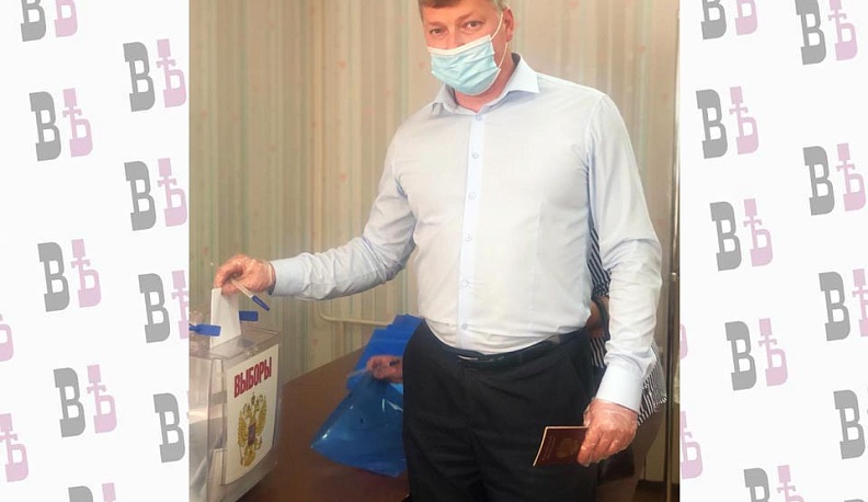 Свой голос за поправки в Конституцию отдал министр строительства и ЖКХ