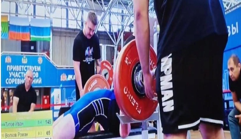 Калужские пауэрлифтеры завоевали серебро на чемпионате России