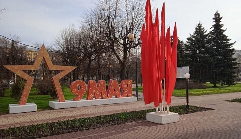 В Калуге закончили украшать город ко Дню Победы