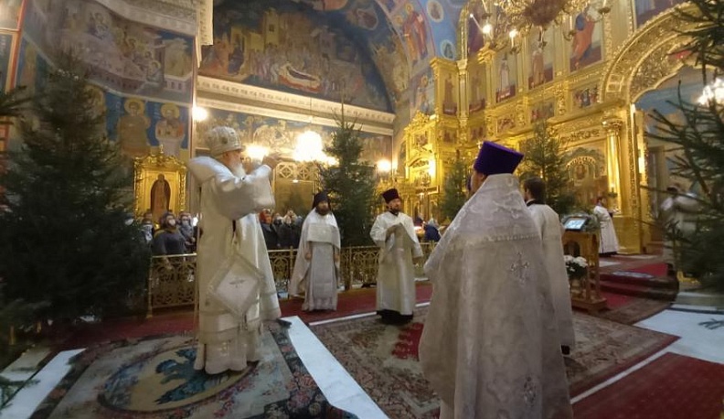 Рождественские богослужения прошли по Калуге этой ночью