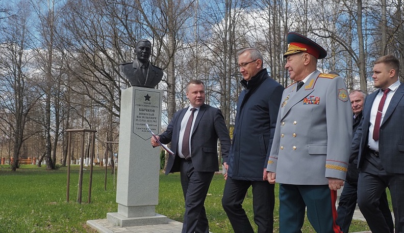 Владислав Шапша побывал в Ферзиковском районе