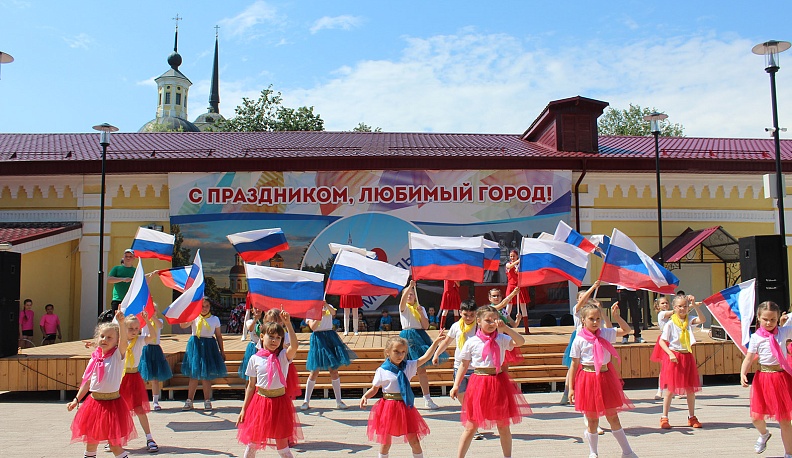 В Мосальске День России отметили раньше официальной даты