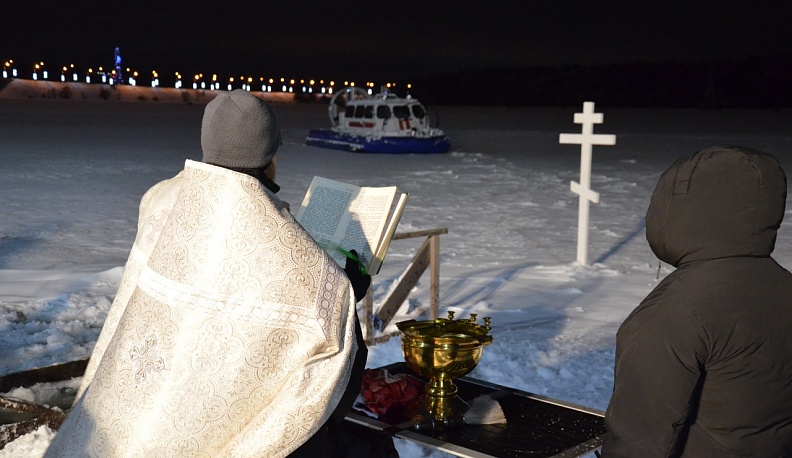 Самые стойкие калужане окунулись в иордань на Яченском водохранилище