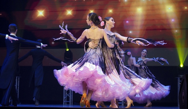 В Калуге прошёл концерт к Международному женскому дню 8 марта 