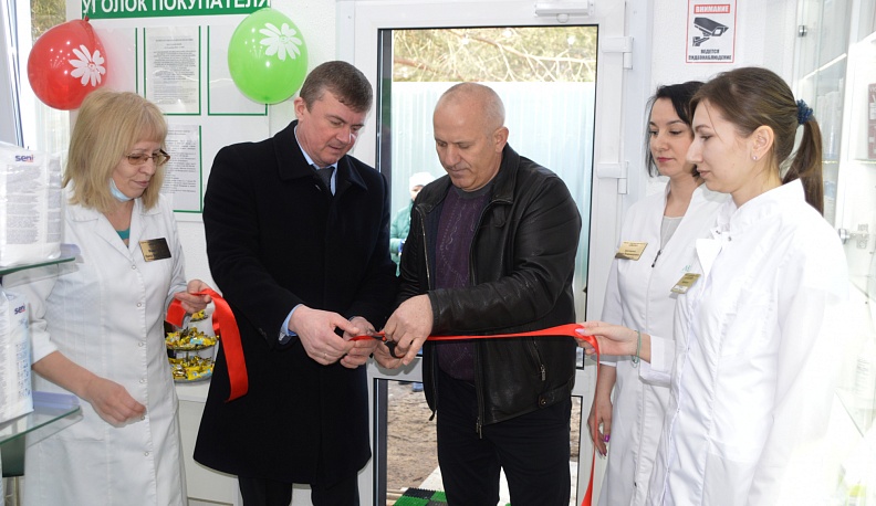В посёлке Шайковка Кировского района открыли долгожданную аптеку