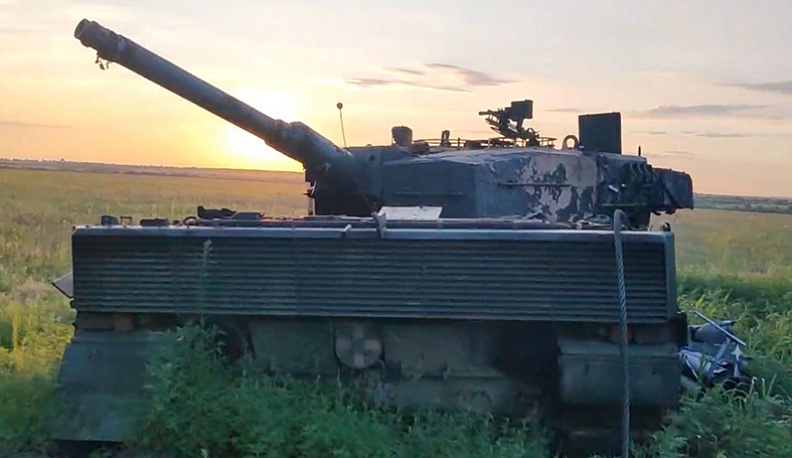 Сгоревший немецкий Leopard укронацистов под  Работином.