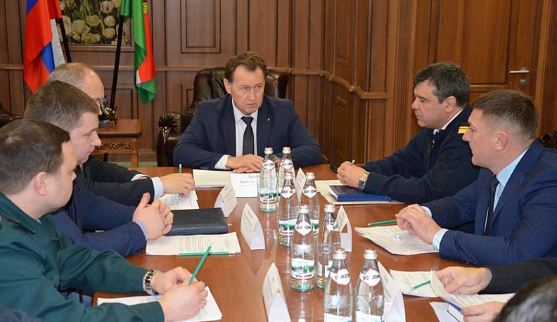 Как избежать террористических угроз на территории главного аэропорта Калужской области?