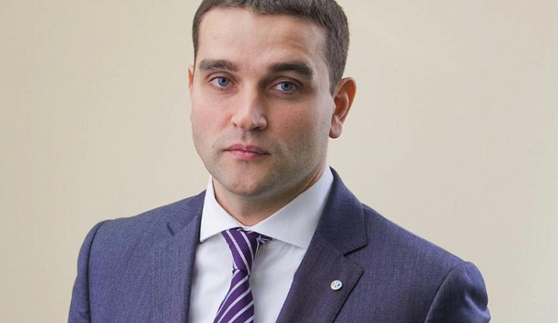 Министр экономического развития поздравил калужан с Днем автомобилиста