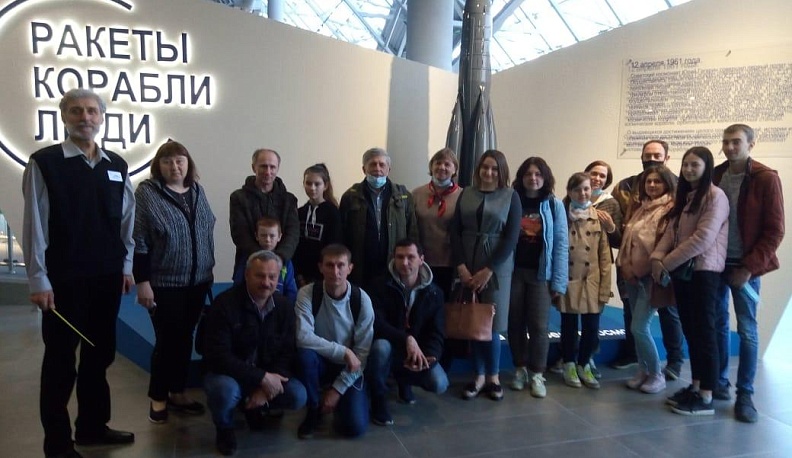 Первую экскурсию в новом калужском музее космонавтики провел летчик