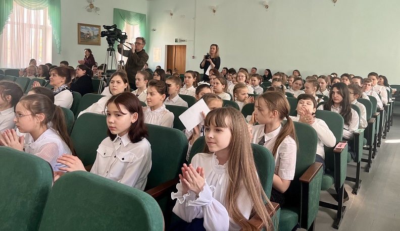 В Калуге около 200 юных музыкантов приняли участие в Пасхальном фестивале 