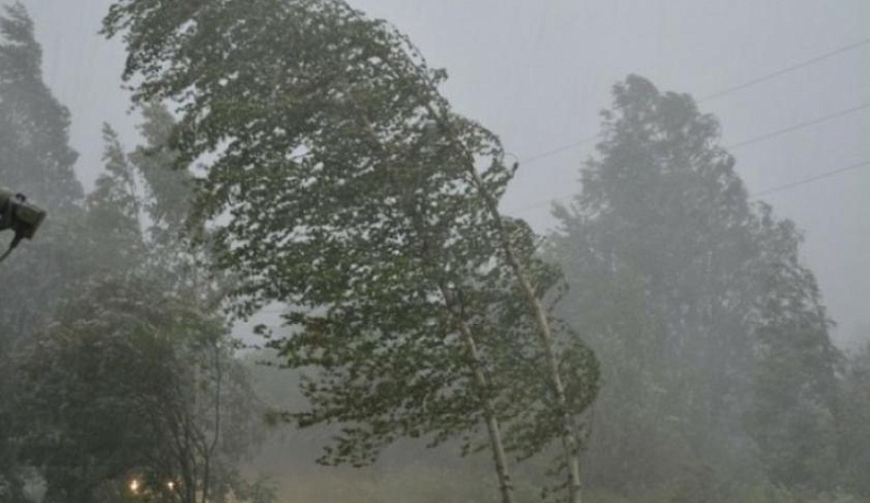 МЧС предупреждает о приближении к Калуге грозового фронта