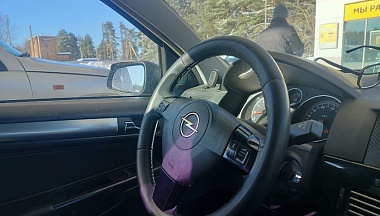 Более 50 неправильно припаркованных авто эвакуировали в Калуге