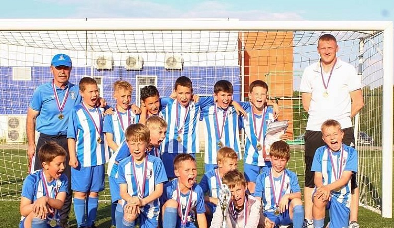 Юные футболисты из Калуги победили на зональном первенстве ЦФО по футболу