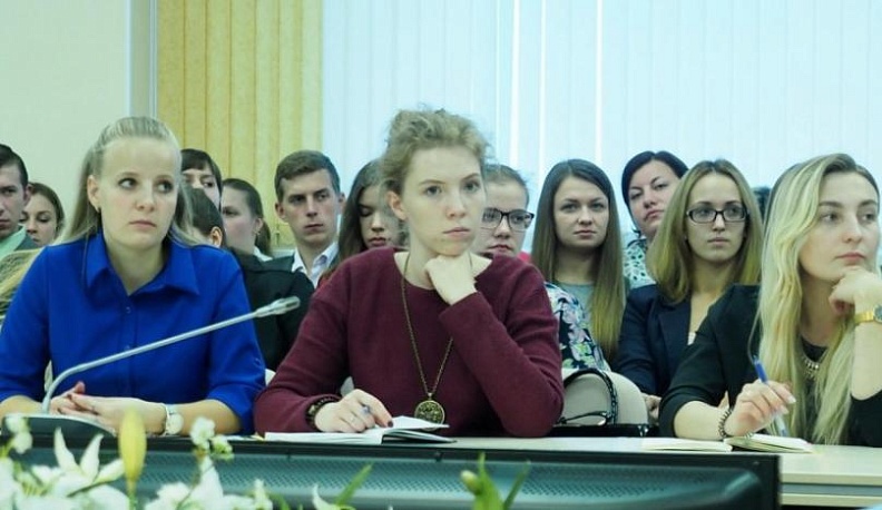 На августовский педсовет директоры школ должны приехать с чистой совестью