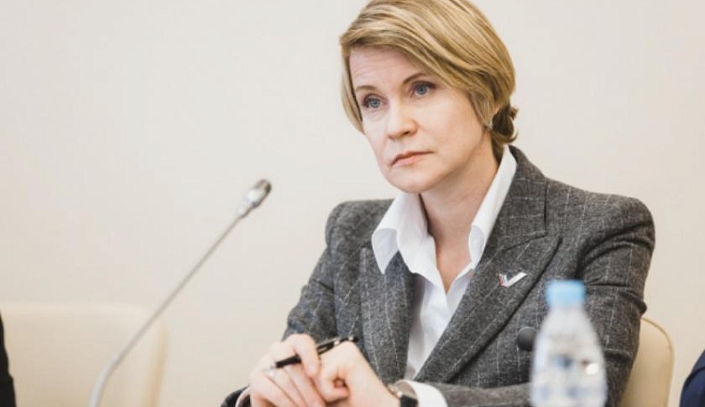 Елена Шмелева возглавит комиссию по образованию и науке «Единой России»