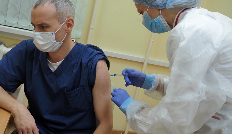 В Калужской области введут обязательную вакцинацию для отдельных категорий
