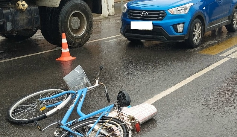 В Кондрове иномарка сбила велосипедиста