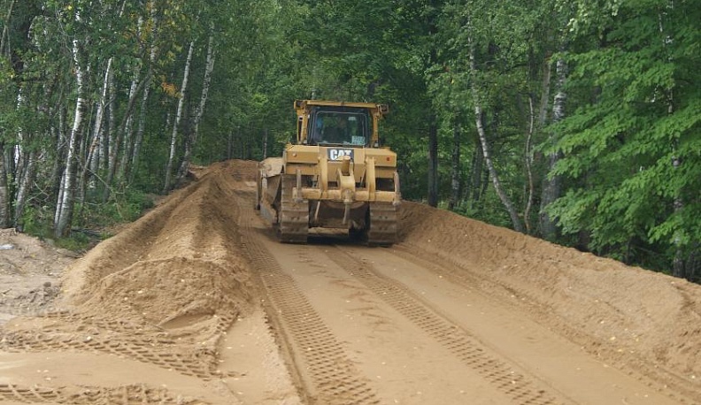 «Русский сыр» восстанавливает заросшую дорогу между Куйбышевским и Кировским районами
