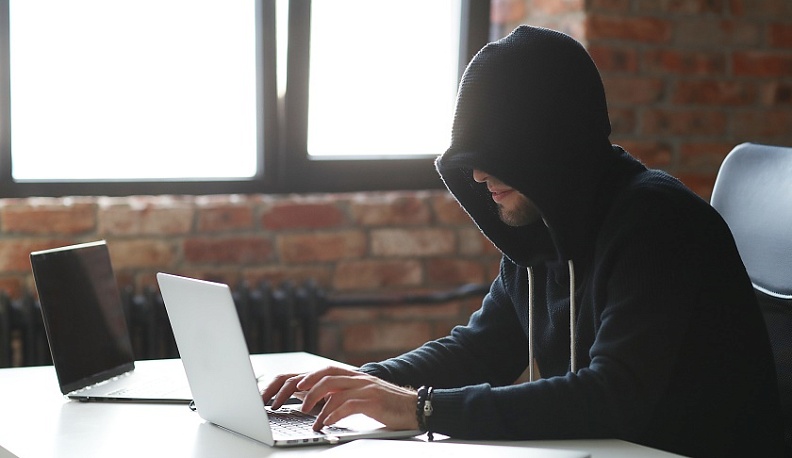 Мошенник выманил у трёх калужан более 180 тысяч под предлогом оказания интимных услуг