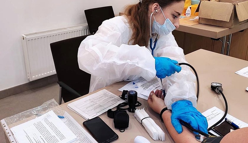 80 процентов сотрудников «Амбассадора» привились от ковида