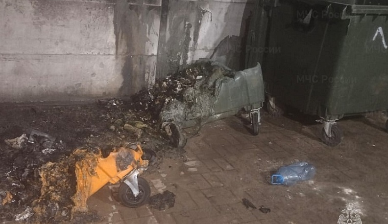 Мусорные баки загорелись на окраине Калуги