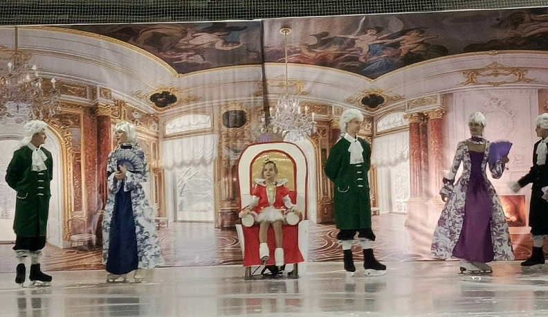 В Кондрове состоялась постановка новогодней сказки на льду