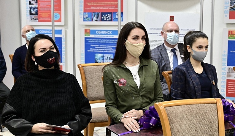 В Обнинске завершился конкурс масок «Дыши красиво!»