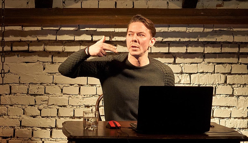 Мимикрировали  до режиссёров