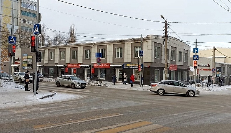 В Калуге на перекрестке улиц Плеханова и Суворова изменили режим работы светофоров