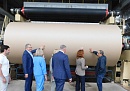 В Кондрове министру министерства экономического развития и промышленности Калужской области показали самую большую в регионе бумагоделательную машину 