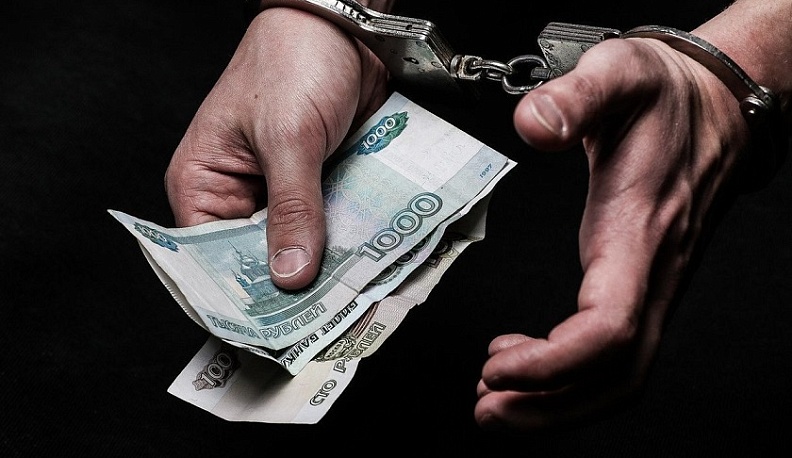В Калуге москвича обвинили в даче взятки надзирателю изолятора