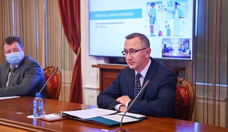 Губернатор Владислав Шапша поручил внедрить современные программные решения в больницах