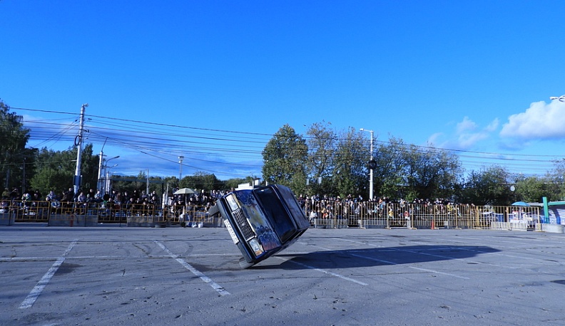 В Калуге показали шоу каскадёров